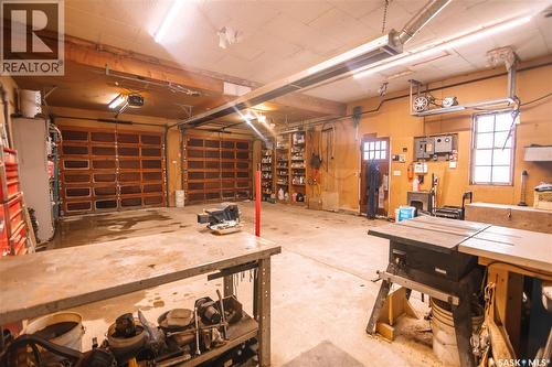 Mccoy Acreage, Dufferin Rm No. 190, SK - Indoor Photo Showing Garage