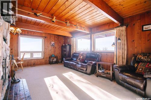 Mccoy Acreage, Dufferin Rm No. 190, SK - Indoor Photo Showing Living Room