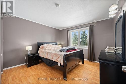 895203 Oxford 3, Blandford-Blenheim, ON - Indoor Photo Showing Bedroom