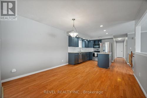 895203 Oxford 3, Blandford-Blenheim, ON - Indoor Photo Showing Kitchen