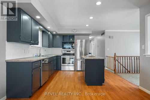 895203 Oxford 3, Blandford-Blenheim, ON - Indoor Photo Showing Kitchen With Upgraded Kitchen