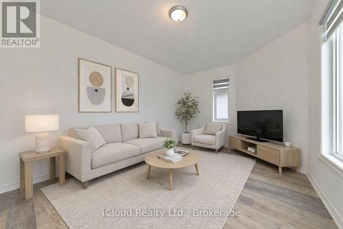 1645 Marina Drive, Fort Erie, ON - Indoor Photo Showing Living Room