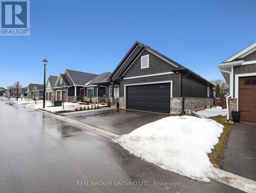 11 - 68 Cedar Street, Brant, ON - Outdoor