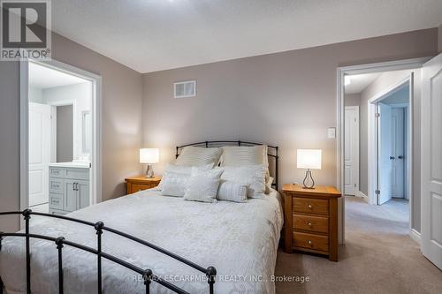 7 Volterra Court, Hamilton, ON - Indoor Photo Showing Bedroom