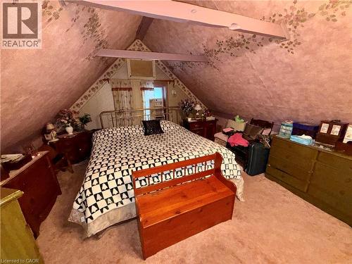 484 East Main Street, Welland, ON - Indoor Photo Showing Bedroom