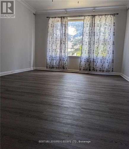 320 Ashbury Road, Oakville, ON - Indoor Photo Showing Other Room