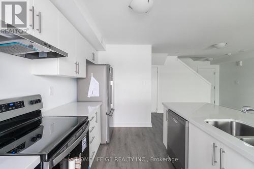 16 - 25 Romilly Avenue, Brampton, ON - Indoor Photo Showing Kitchen