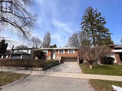 145 FENN AVENUE  Toronto, ON M2P 1X8