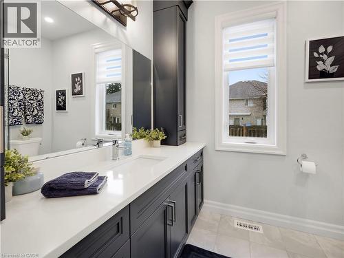 68 Cedar Street Unit# 11, Paris, ON - Indoor Photo Showing Bathroom