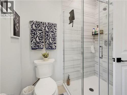 68 Cedar Street Unit# 11, Paris, ON - Indoor Photo Showing Bathroom