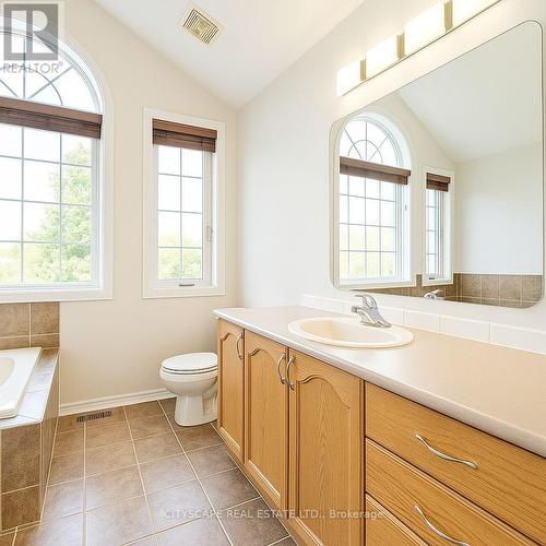 1165 Klondike Road, Ottawa, ON - Indoor Photo Showing Bathroom