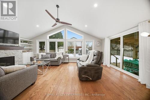 328 Burnett Avenue, Cambridge, ON - Indoor Photo Showing Living Room With Fireplace