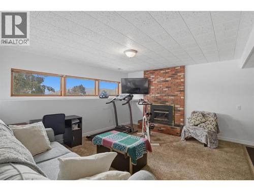 299 Gordonhorn Crescent, Kamloops, BC - Indoor With Fireplace