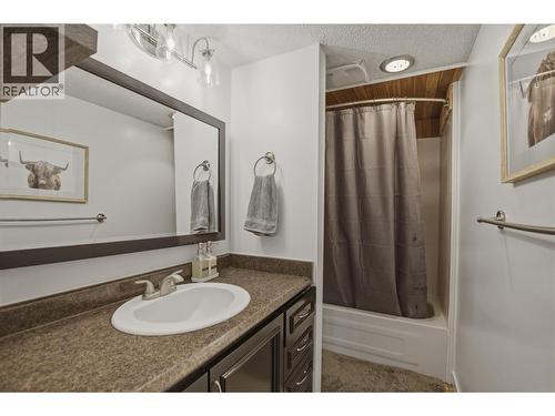 299 Gordonhorn Crescent, Kamloops, BC - Indoor Photo Showing Bathroom