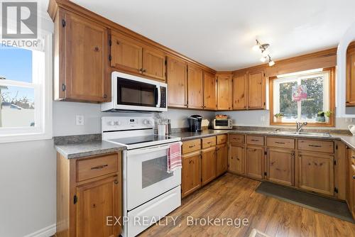13 St Philip Street, Prince Edward County (South Marysburg Ward), ON - Indoor Photo Showing Kitchen With Double Sink