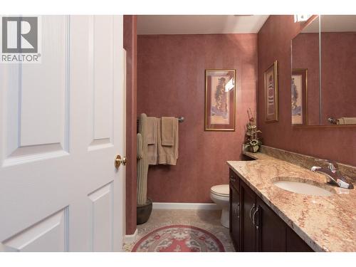 Main BTHRM - 2330 Butt Road Unit# 449, West Kelowna, BC - Indoor Photo Showing Bathroom