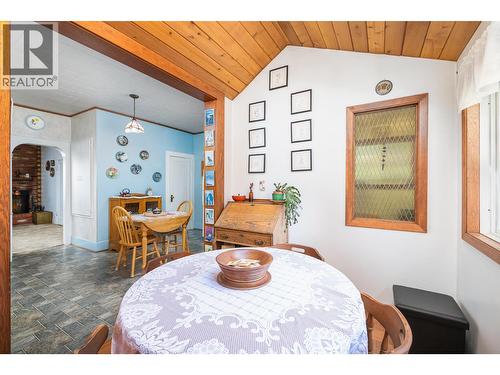 1843 Mclaren Street, Creston, BC - Indoor Photo Showing Dining Room