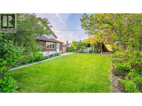 1843 Mclaren Street, Creston, BC - Outdoor