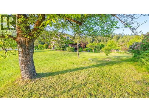 1843 Mclaren Street, Creston, BC - Outdoor