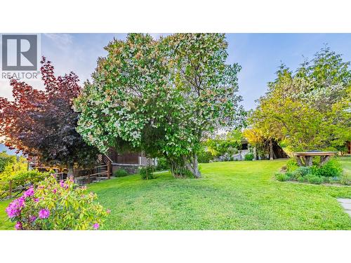 1843 Mclaren Street, Creston, BC - Outdoor