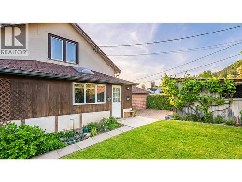 1843 Mclaren Street, Creston, BC - Outdoor