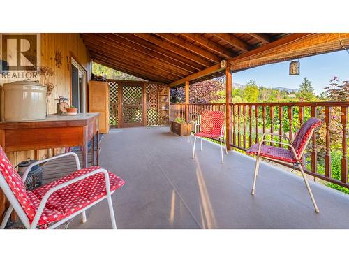 1843 Mclaren Street, Creston, BC - Outdoor With Deck Patio Veranda With Exterior