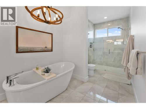 13301 Apex Lane, Lake Country, BC - Indoor Photo Showing Bathroom
