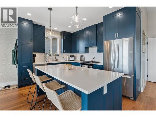 13301 Apex Lane, Lake Country, BC - Indoor Photo Showing Kitchen With Stainless Steel Kitchen With Double Sink With Upgraded Kitchen