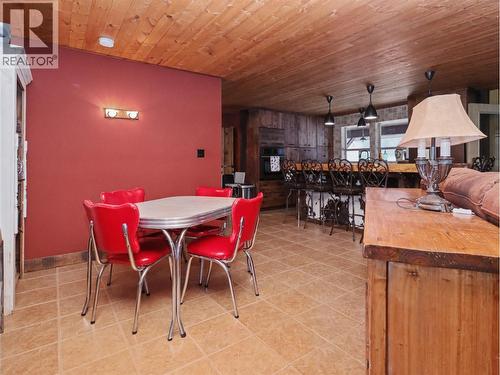 3850 Blythe-Rhone Road, Westbridge, BC - Indoor Photo Showing Dining Room