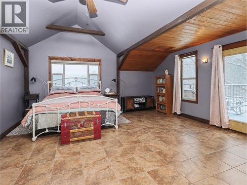 3850 Blythe-Rhone Road, Westbridge, BC - Indoor Photo Showing Bedroom