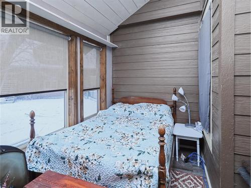3850 Blythe-Rhone Road, Westbridge, BC - Indoor Photo Showing Bedroom
