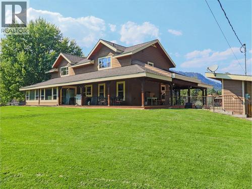 3850 Blythe-Rhone Road, Westbridge, BC - Outdoor With Deck Patio Veranda