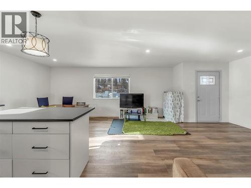 272 Burton Avenue, Princeton, BC - Indoor Photo Showing Other Room