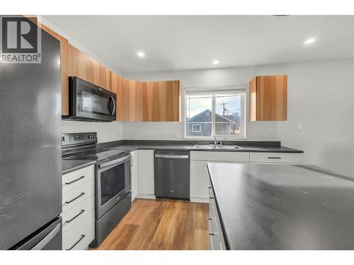 272 Burton Avenue, Princeton, BC - Indoor Photo Showing Kitchen With Double Sink