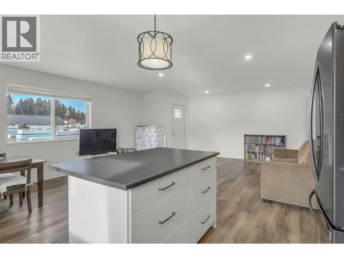 272 Burton Avenue, Princeton, BC - Indoor