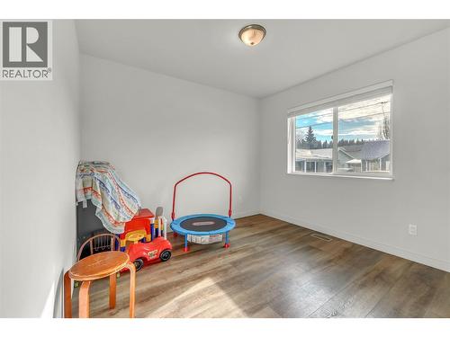 272 Burton Avenue, Princeton, BC - Indoor Photo Showing Other Room