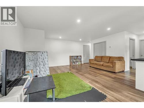 272 Burton Avenue, Princeton, BC - Indoor