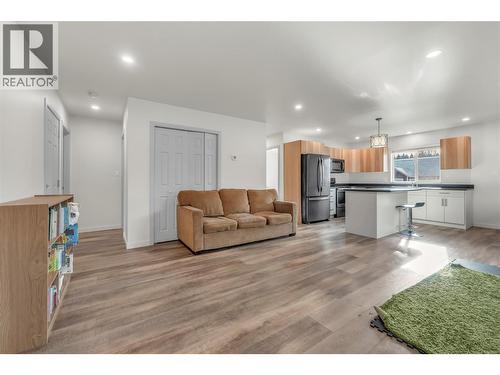 272 Burton Avenue, Princeton, BC - Indoor