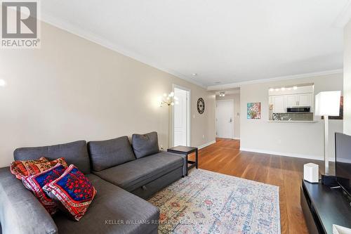 308 - 88 Grandview Way, Toronto, ON - Indoor Photo Showing Living Room