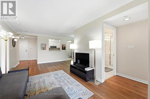 308 - 88 Grandview Way, Toronto, ON - Indoor Photo Showing Living Room