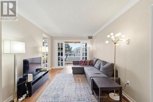 308 - 88 Grandview Way, Toronto, ON - Indoor Photo Showing Living Room
