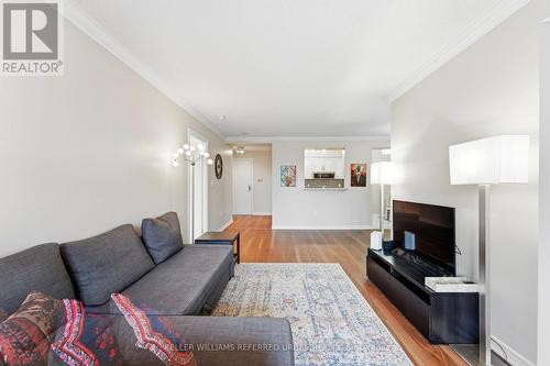 308 - 88 Grandview Way, Toronto, ON - Indoor Photo Showing Living Room