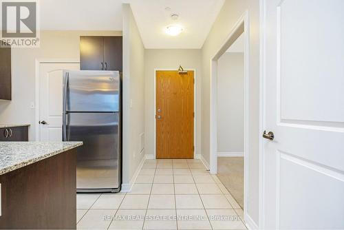 216 - 383 Main Street E, Milton, ON - Indoor Photo Showing Kitchen