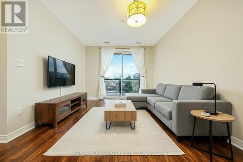 216 - 383 Main Street E, Milton, ON - Indoor Photo Showing Living Room