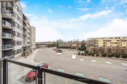 216 - 383 Main Street E, Milton, ON - Outdoor