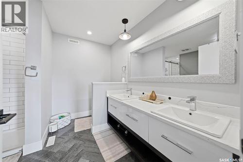 534 Bolstad Turn, Saskatoon, SK - Indoor Photo Showing Bathroom