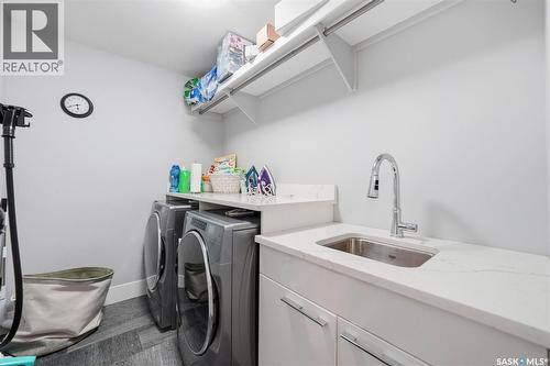 534 Bolstad Turn, Saskatoon, SK - Indoor Photo Showing Laundry Room