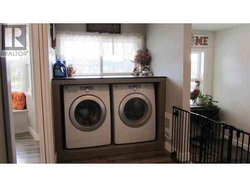 6313 Archie Meadow Road, Forest Grove, BC - Indoor Photo Showing Laundry Room