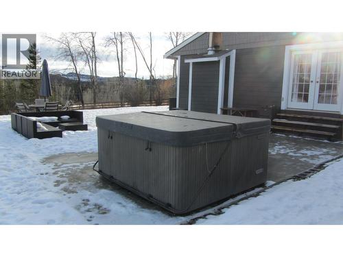 6313 Archie Meadow Road, Forest Grove, BC - Outdoor