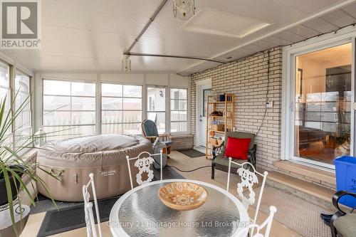 93 James Avenue, Tillsonburg, ON - Indoor